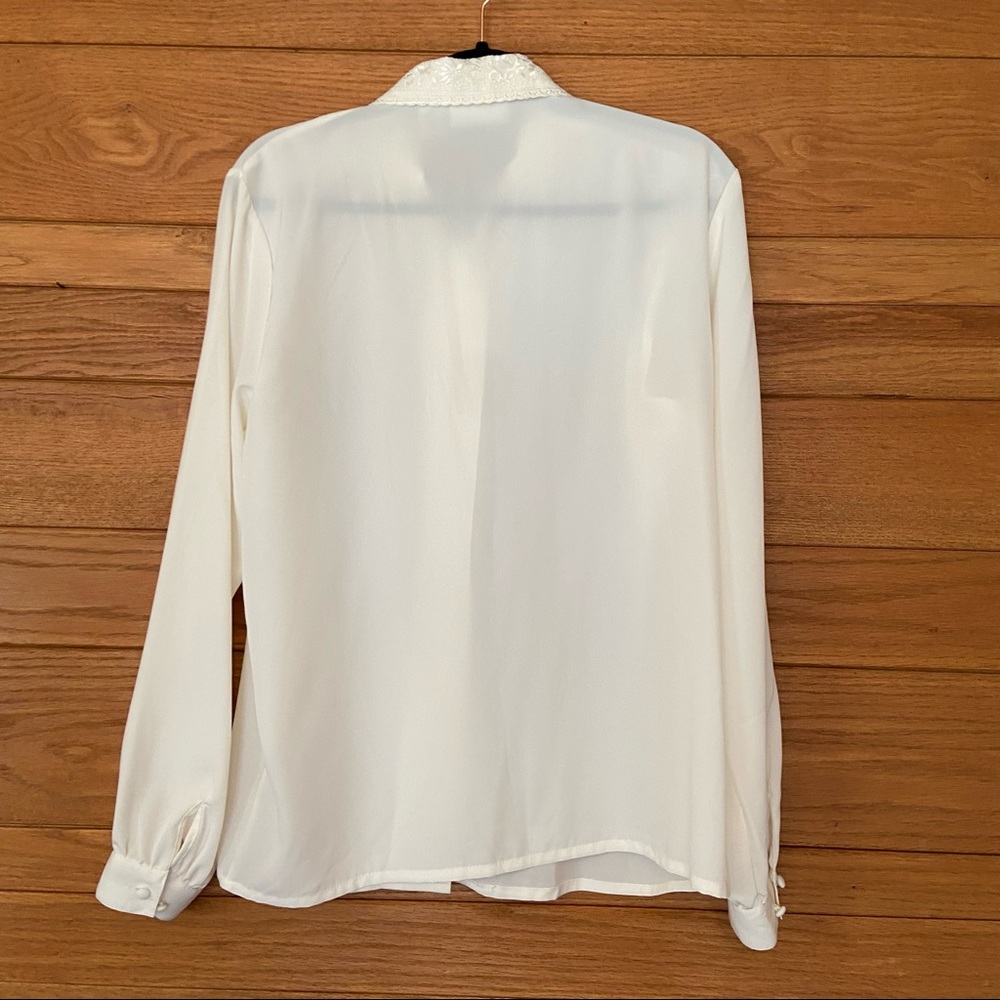 Vintage 80s lace collar cream button up grandmacore top - Picture 5 of 6